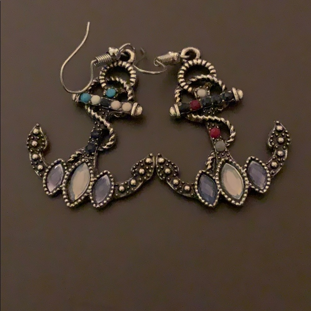 Silver anchor studded earrings